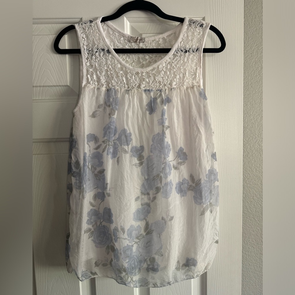 Floral Lace Sleeveless Top